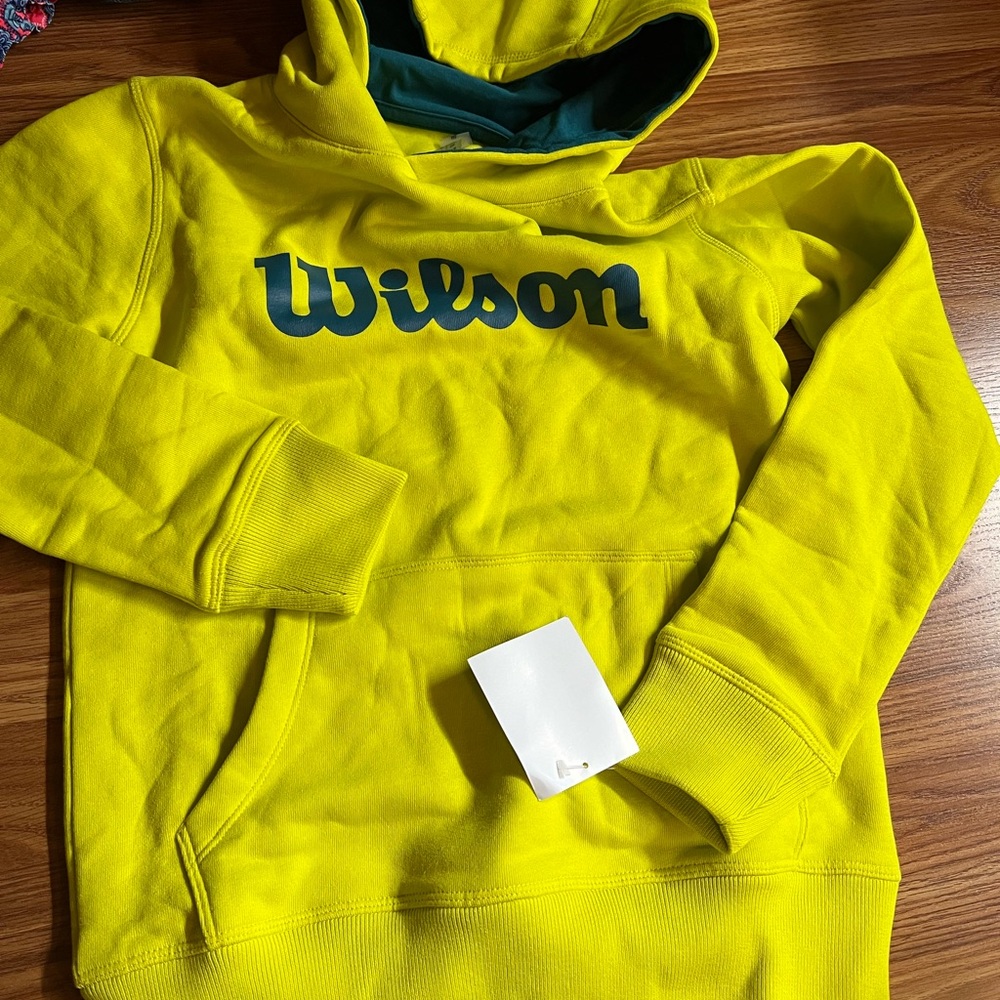 Wilson size M new
